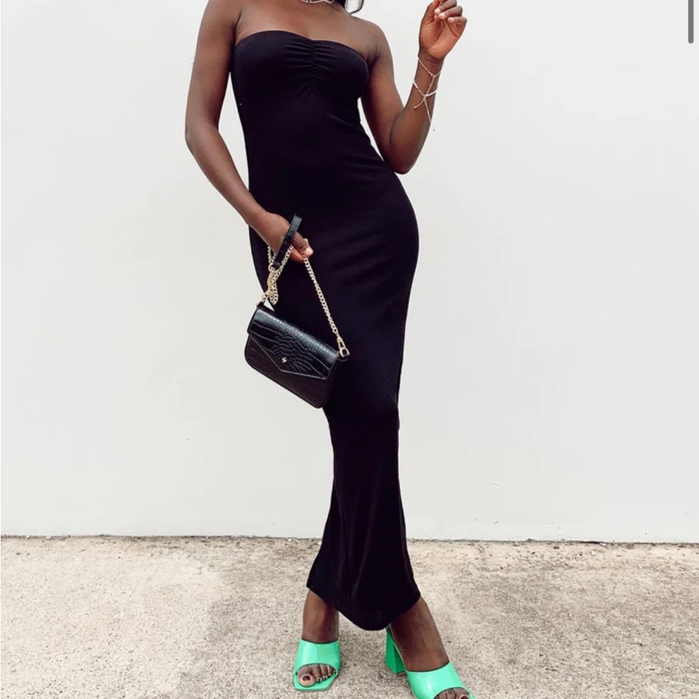 CHARM STRAPLESS MAXI DRESS BLACK